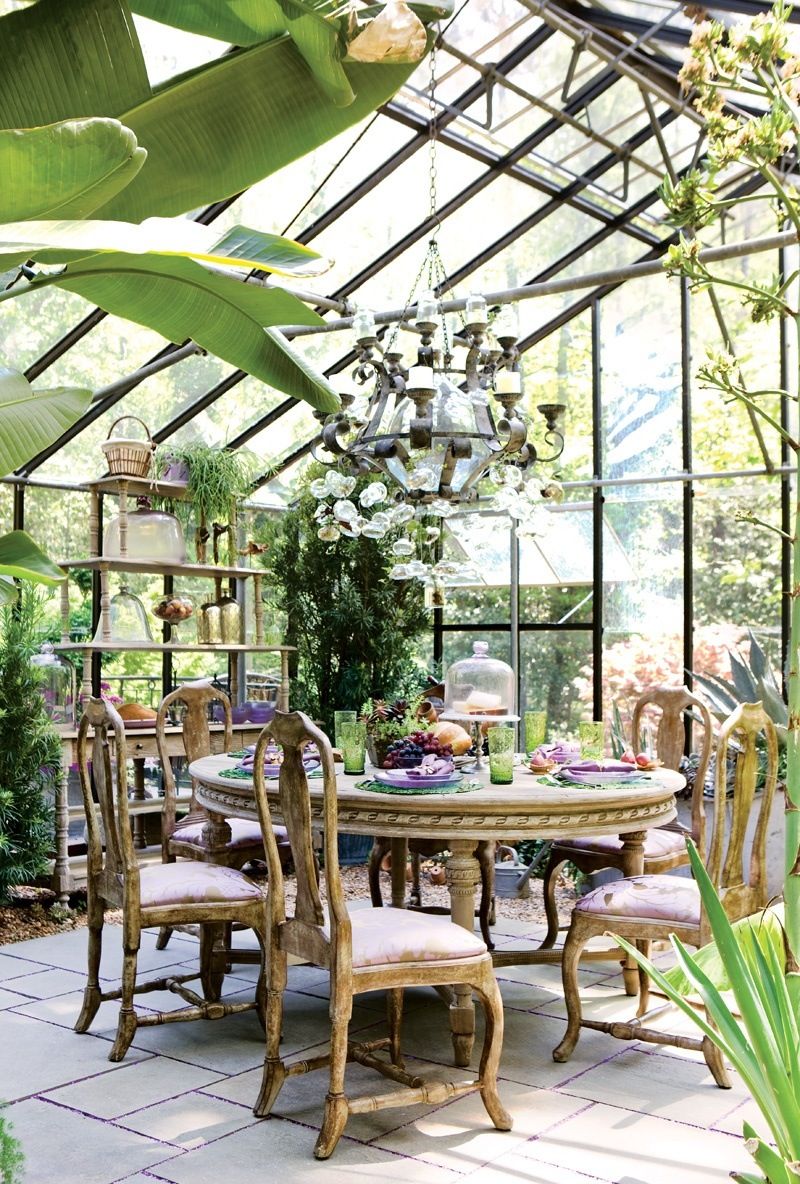 an option for applying beautiful ideas for decorating a winter garden in a house