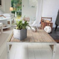 idea di un design luminoso di una stanza in stile scandinavo