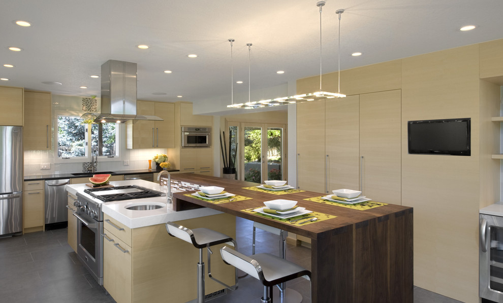 table bar counter in the modern kitchen