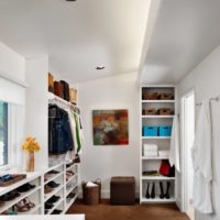 small dressing room design