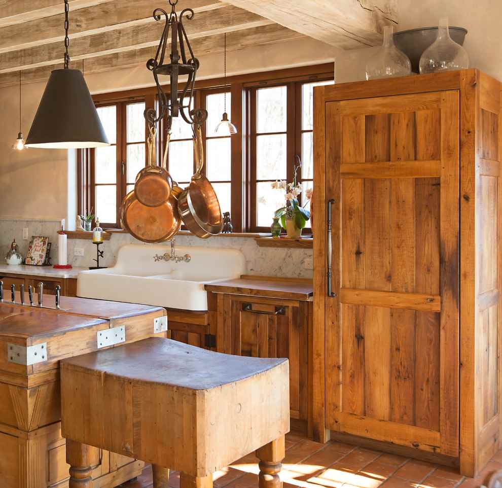 varijanta prekrasnog interijera kuhinje rustikalnog stila
