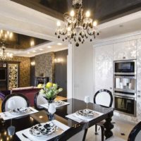 An example of a bright kitchen interior in a country house picture