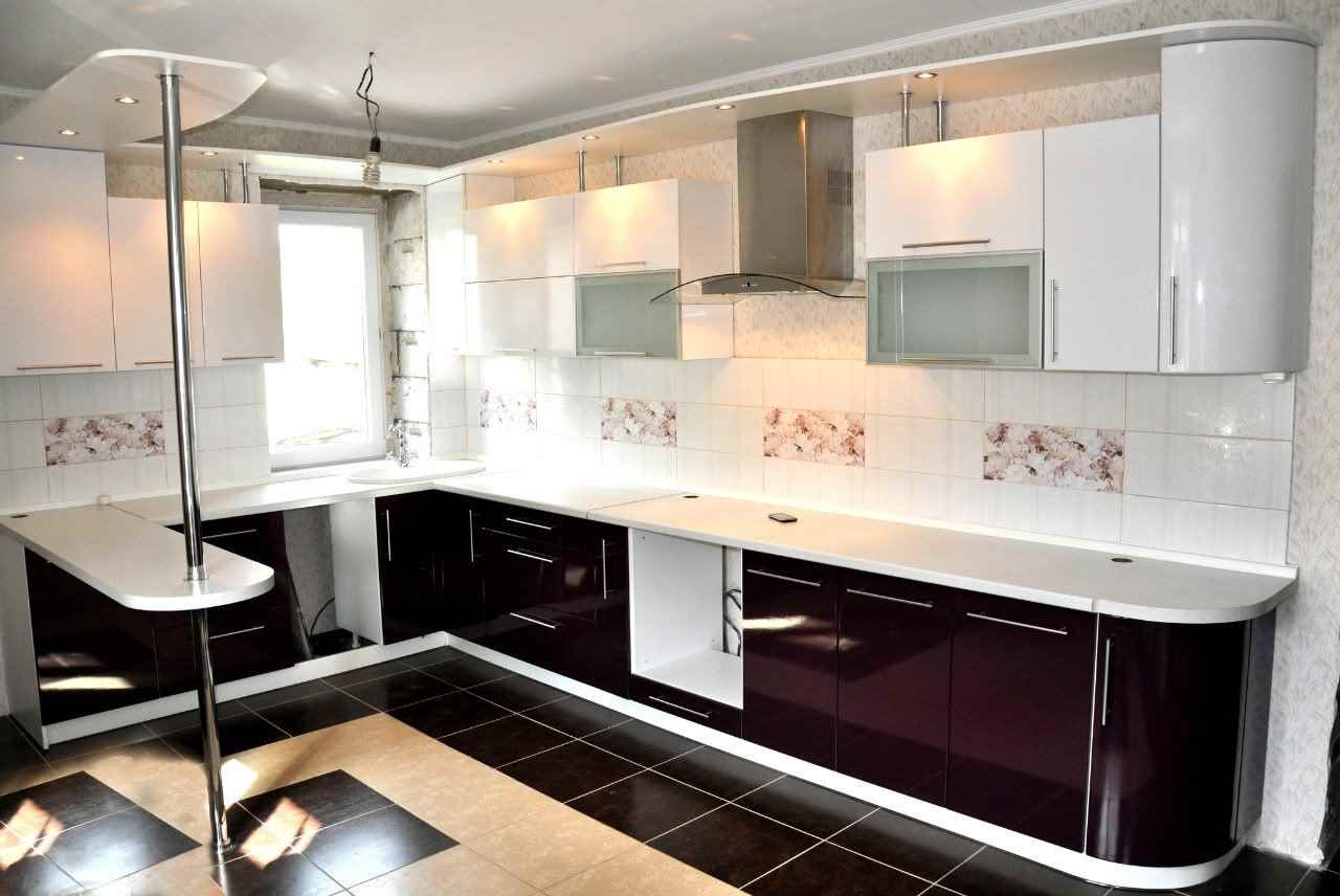 ideja prekrasnog kuhinjskog interijera od 13 m²