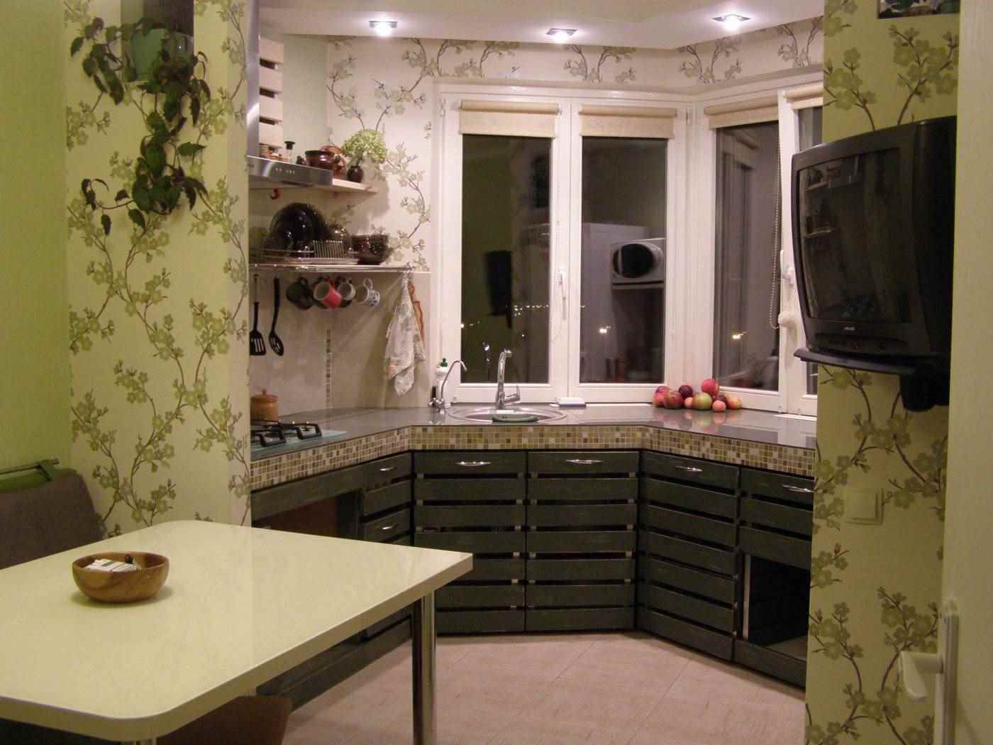 l'idea di un luminoso interno cucina di 13 mq