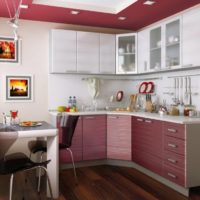 cucina design con una finestra di 7 mq