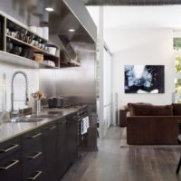 kitchen design with hi-tech window