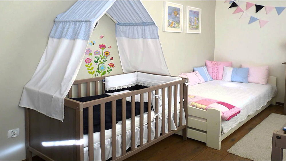 crib in the bedroom