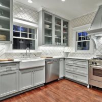 tile in the interior of the kitchen