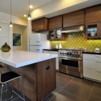 tile in the kitchen decor