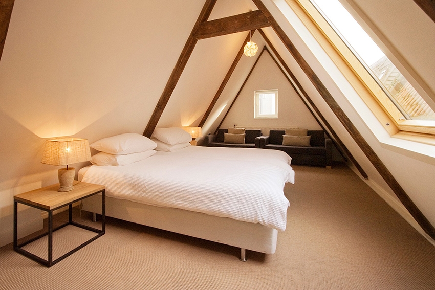 attic bedroom design