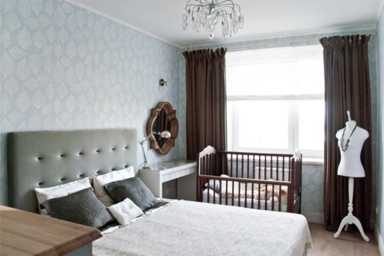 bedroom with crib