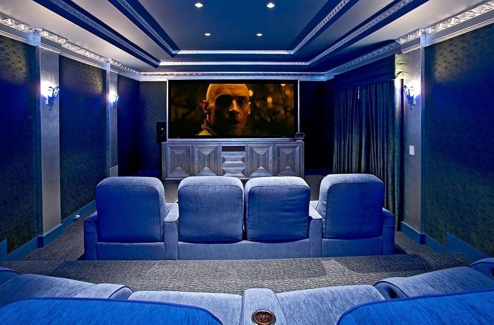 home cinema in blue