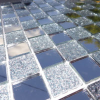 glass bathroom tile