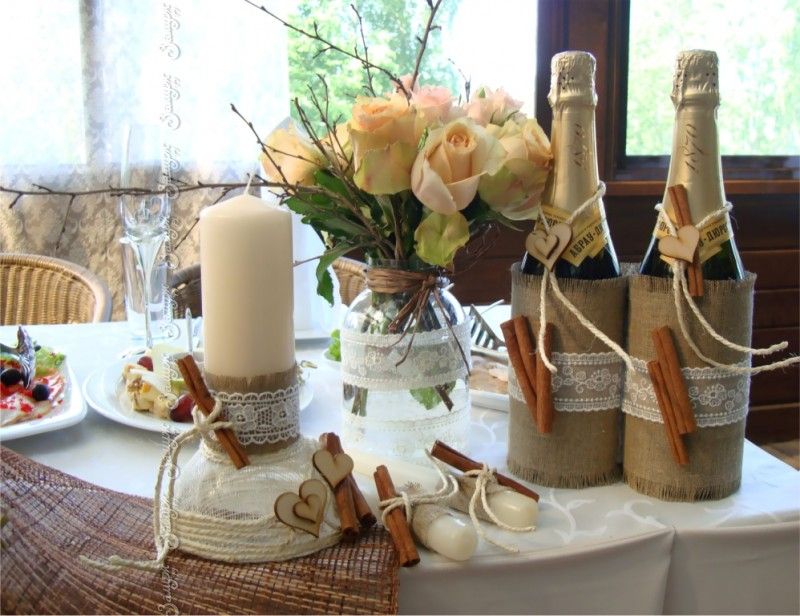 Décoration de table de mariage bricolage dans un style rustique