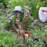 Sculpture de jardin d'un vieil arbre