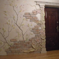 Decorazione murale dell'atrio con stucchi