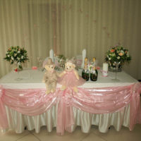 Décoration de la table de mariage avec des peluches