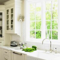 idea of ​​unusual window design in the kitchen photo