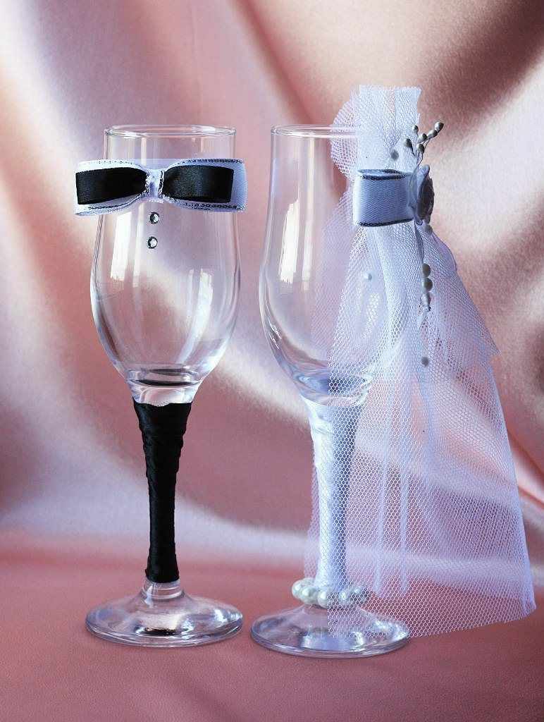 Primjer živopisnog dizajna za vjenčane naočale
