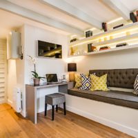 Ceiling beams in the interior of a studio apartment