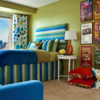 Plava i maslina u dizajnu spavaće sobe