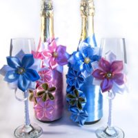 Fiori volumetrici per decorare champagne