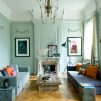 Menta boja u klasičnom stilu dnevne sobe