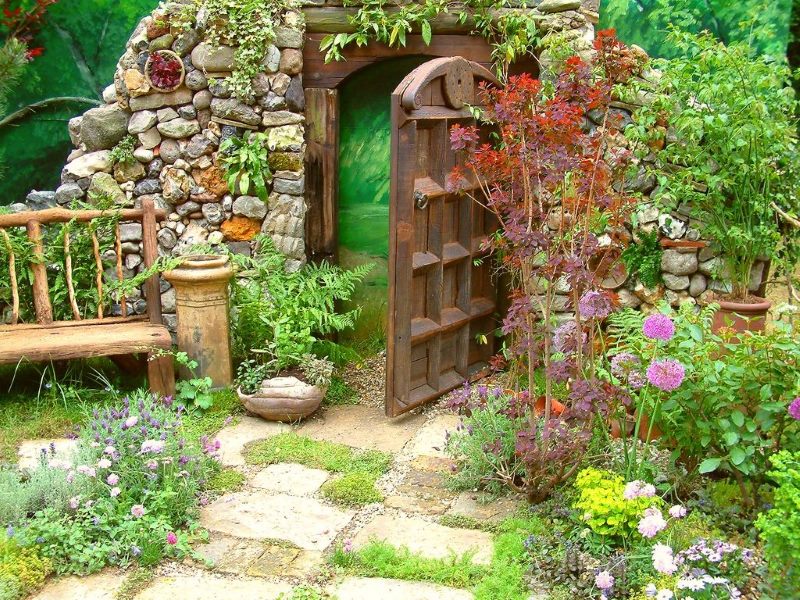 Realizzare un cancello da giardino in stile country