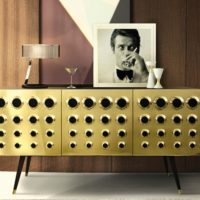 Colore oro nel design di una stanza moderna