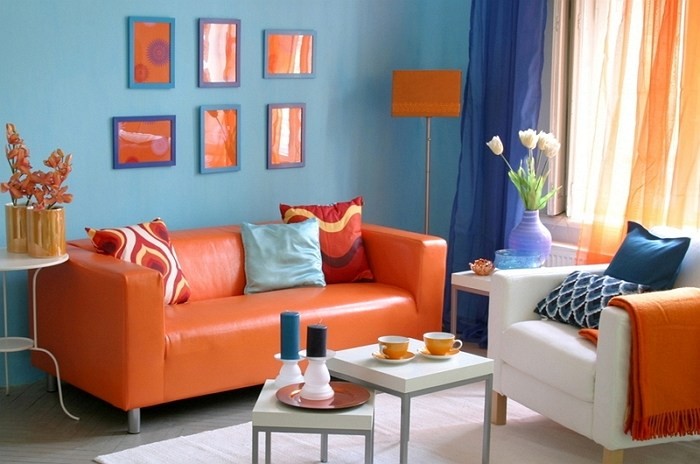 Orange color in the interior of the living room