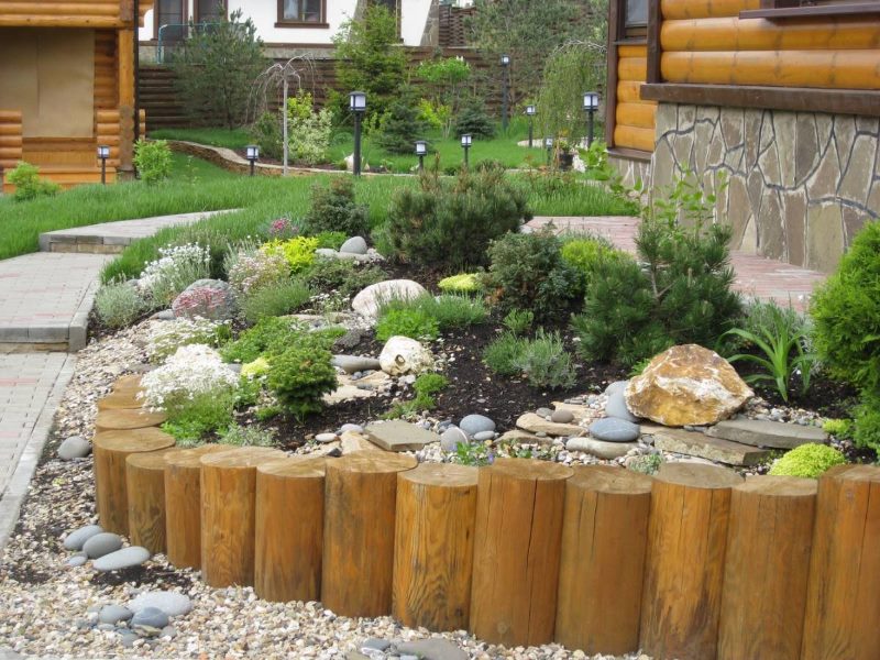 Landscaping wooden retaining wall