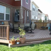 Terrasse extérieure avec plancher en planches