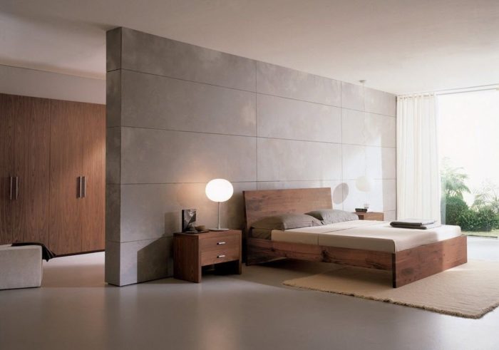 Velika minimalistička spavaća soba