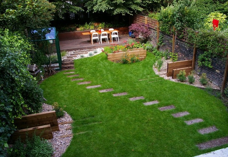 Salotto nel paesaggio di un giardino privato