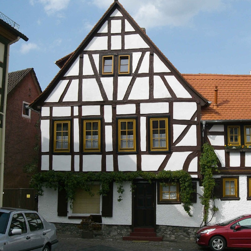 Façade d'un immeuble à colombages