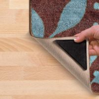 Coins anti-glisse bricolage pour tapis