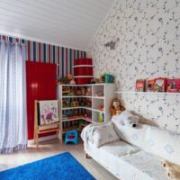 L'interno della camera dei bambini in soffitta