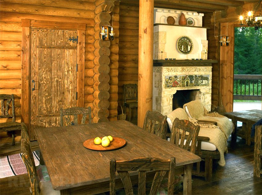 Tea party table in a relaxation room in a country-style bathhouse