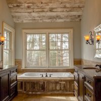 Rough wood in the interior of the bathroom