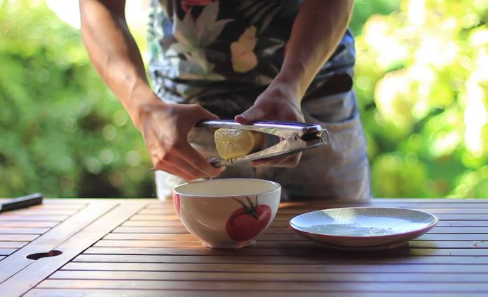 Life hack for squeezing juice out of lemon