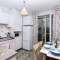 Cucina ad angolo con zona pranzo