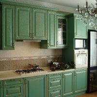 Suite verde con facciate in MDF