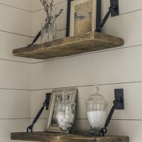 Do-it-yourself decorative wooden shelves