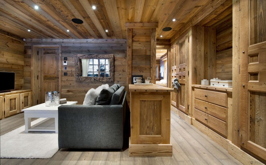 Cucina in legno in stile chalet