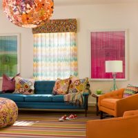 Striped carpet in the living room