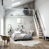 Appartamento in stile loft mansardato con soffitto alto