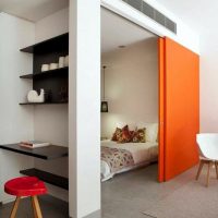 Sliding partition orange