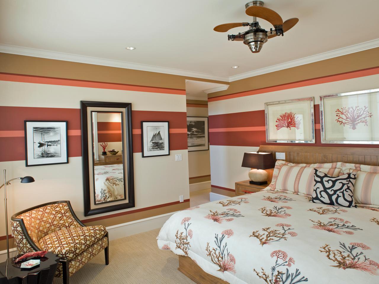 Horizontal stripes on paper wallpaper in the bedroom.