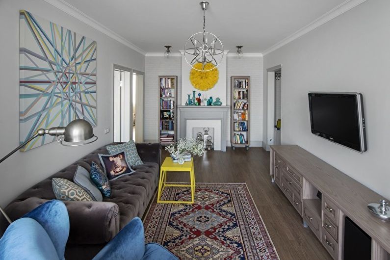 Bright pillows on the sofa in the hall