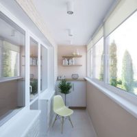 L'arredamento del balcone con colori vivaci